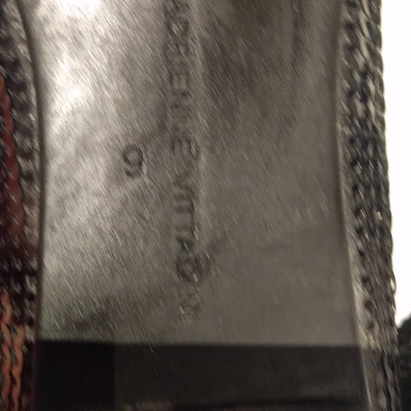 🌺🌸 Beautiful flats by Adrienne Vittadini - Picture 6 of 6